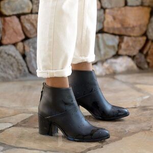 Nisolo Dari Boot Waterproof, Black, Size 6.5